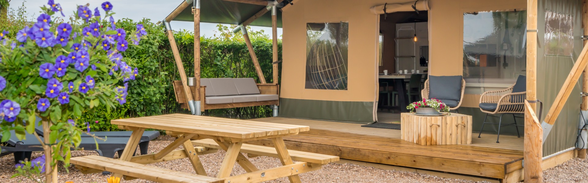 /l/de/library/download/urn:uuid:625a9889-0b49-4c81-95eb-d1da72fc45e5/zanzi+tent+6p.+terras+%282%29.jpg?